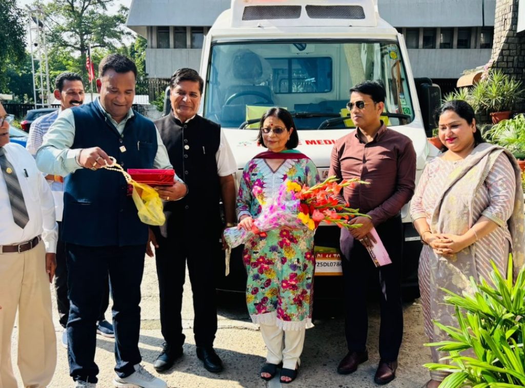 Inauguration of the Mobile Medical Van donated by Dr. Aruna Abhey Oswal to Lions Club, Jaora, Dist. Ratlam, MP on 18th August 2025